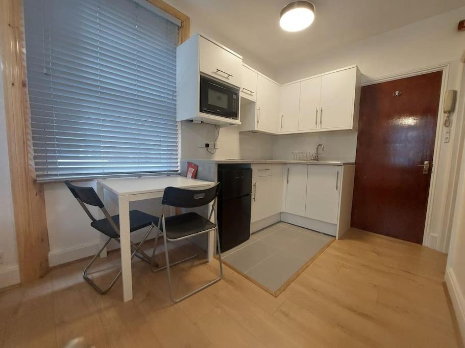 Newly Refurbished Studio London Exterior photo